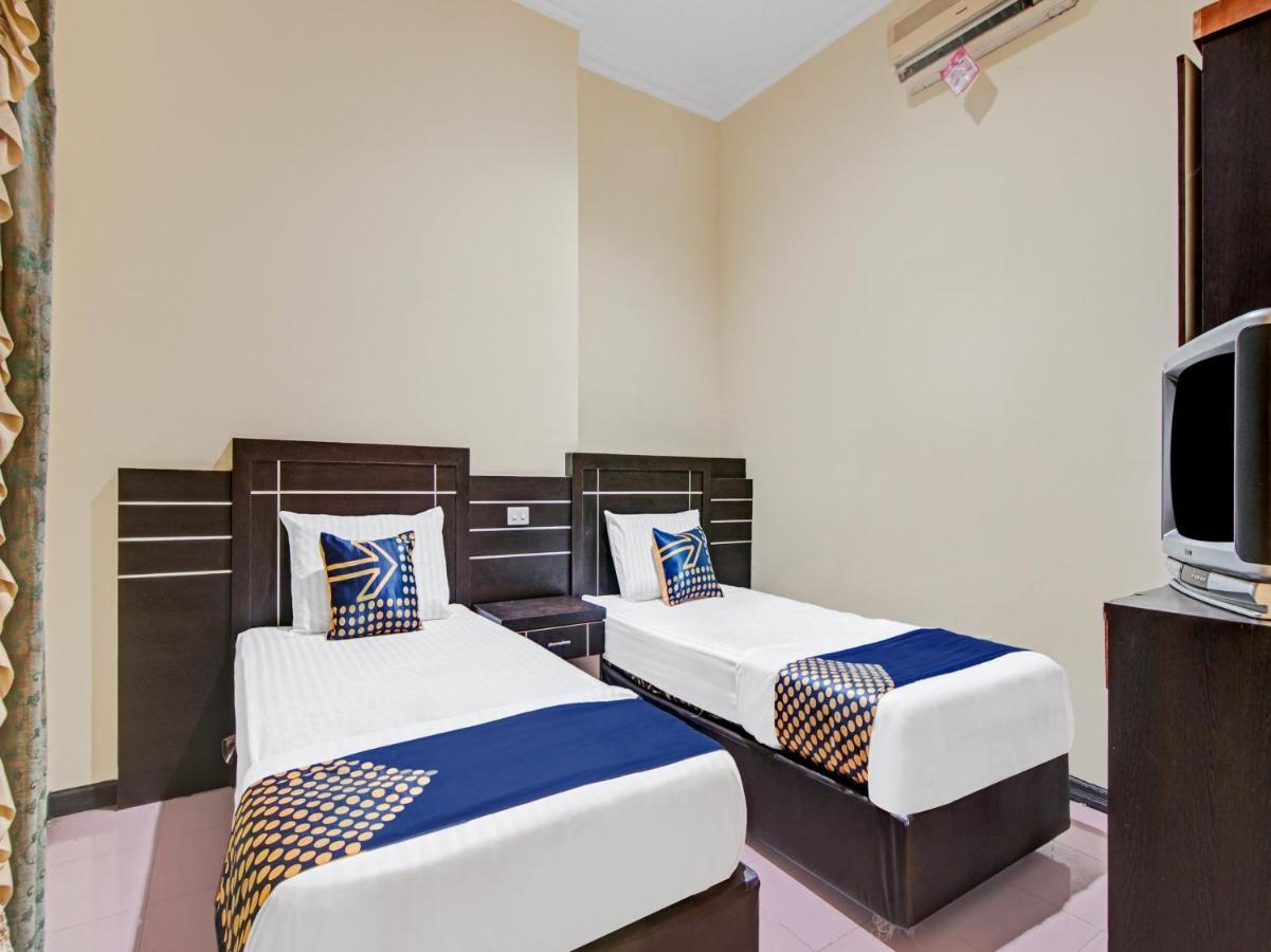 Spot On 90418 Akasia Syariah Hotel